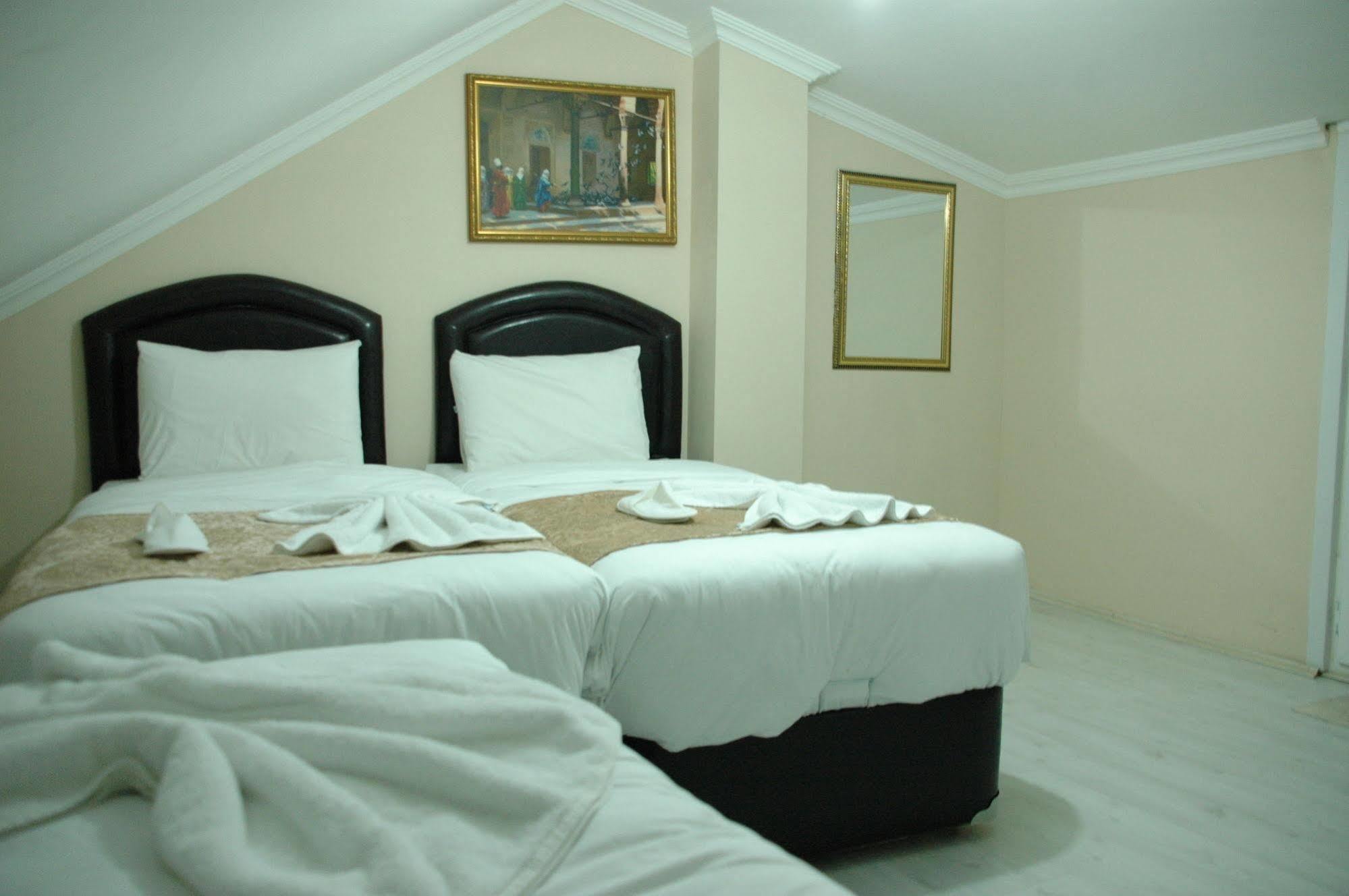 Tolga Hotel Istanbul Exterior foto